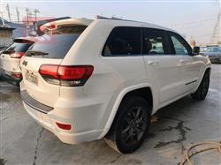 جیپ گراند شیرۆکی